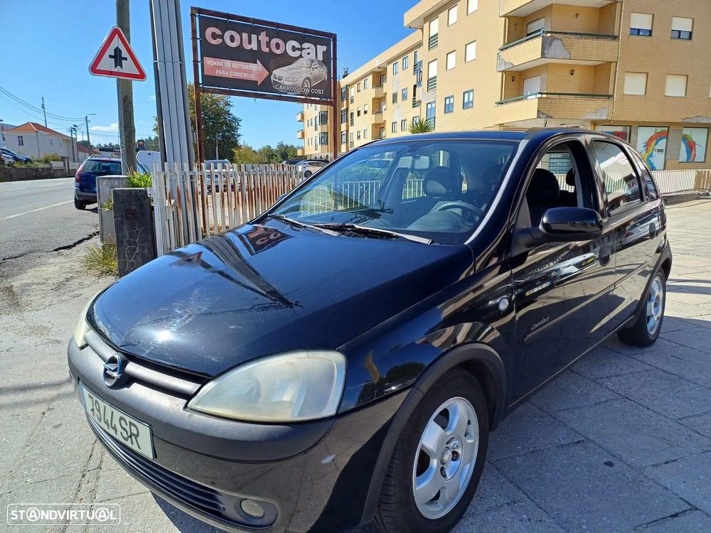 Opel Corsa 1.2 16V Confort - 1