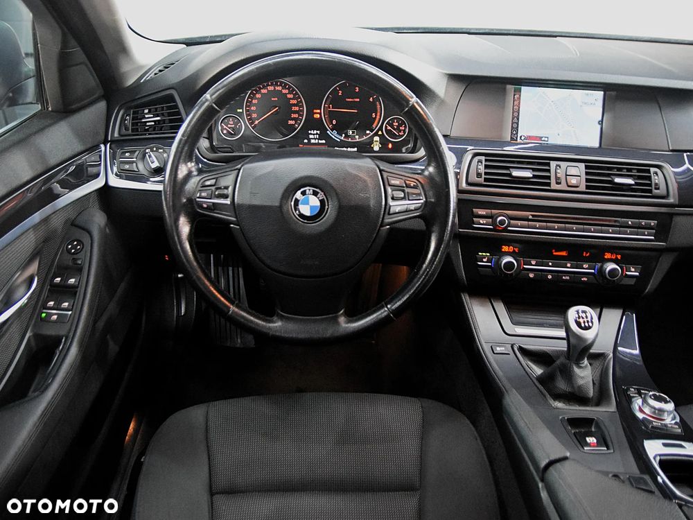BMW Seria 5 - 16