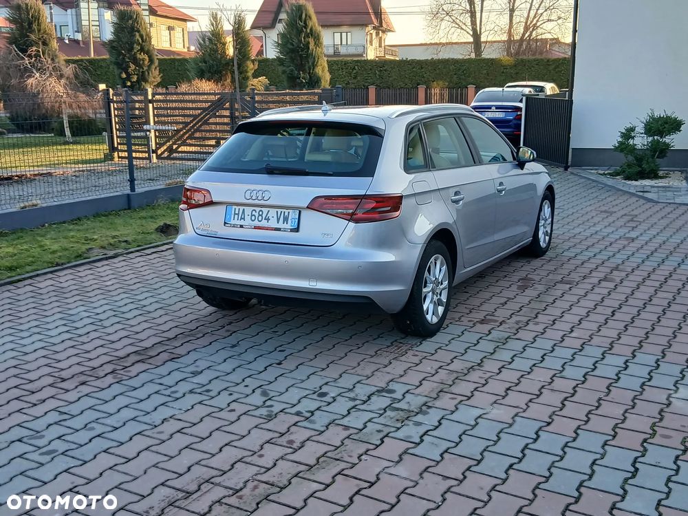 Audi A3 Sportback 1.6 TDI - 5