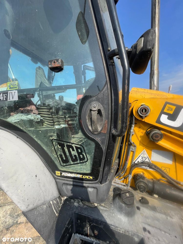 JCB 3CX - 6
