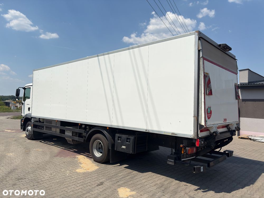 MAN TGM 15.250 / CHŁODNIA CARRIER / DZIELONA KOMORA / DMC 16.000kg / 385.000km przebiegu / WINDA / EURO 6 - 4