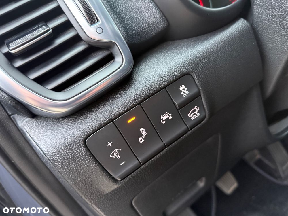 Kia Sportage 2,0 CRDI 2WD ISG Spirit - 19