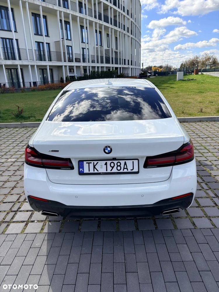 BMW Seria 5 520d xDrive MHEV M Sport sport - 11