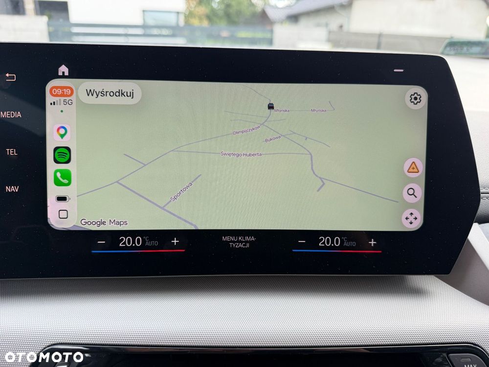 BMW Seria 2 218d sport - 17