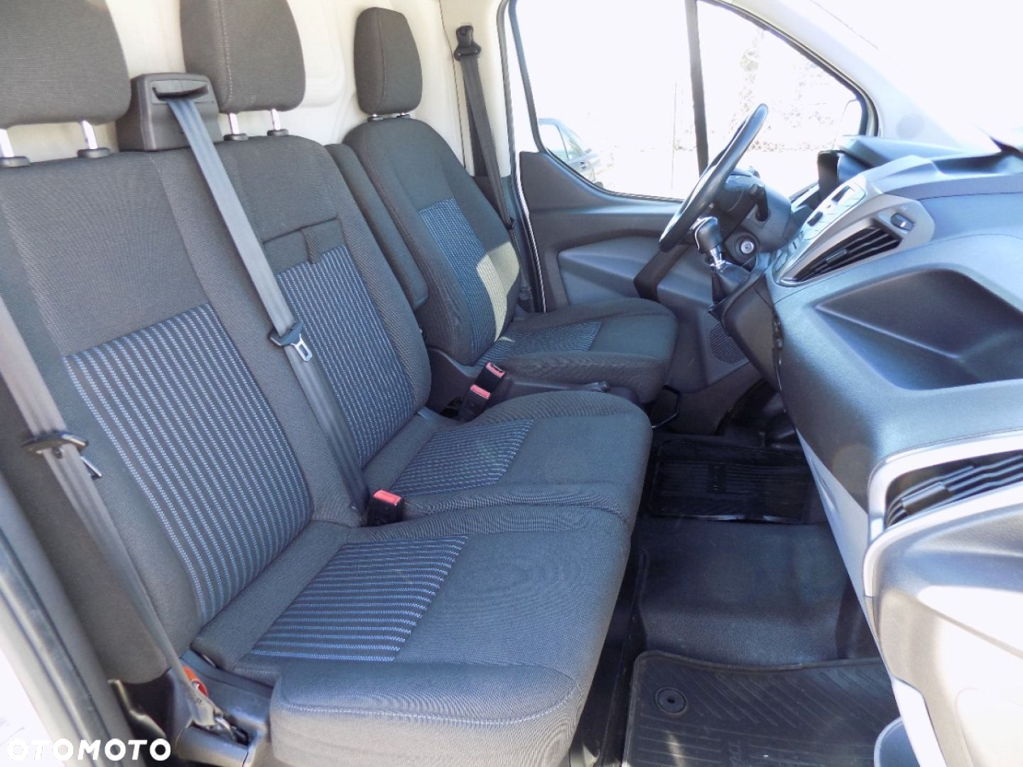 Ford Transit Custom - 8