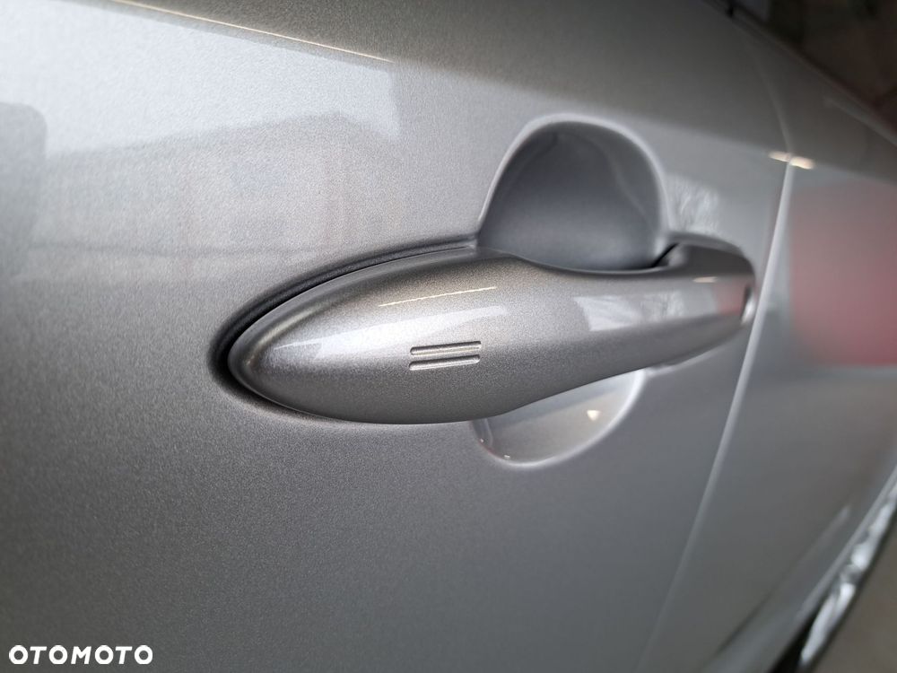 Toyota Corolla 1.8 Hybrid Comfort - 36