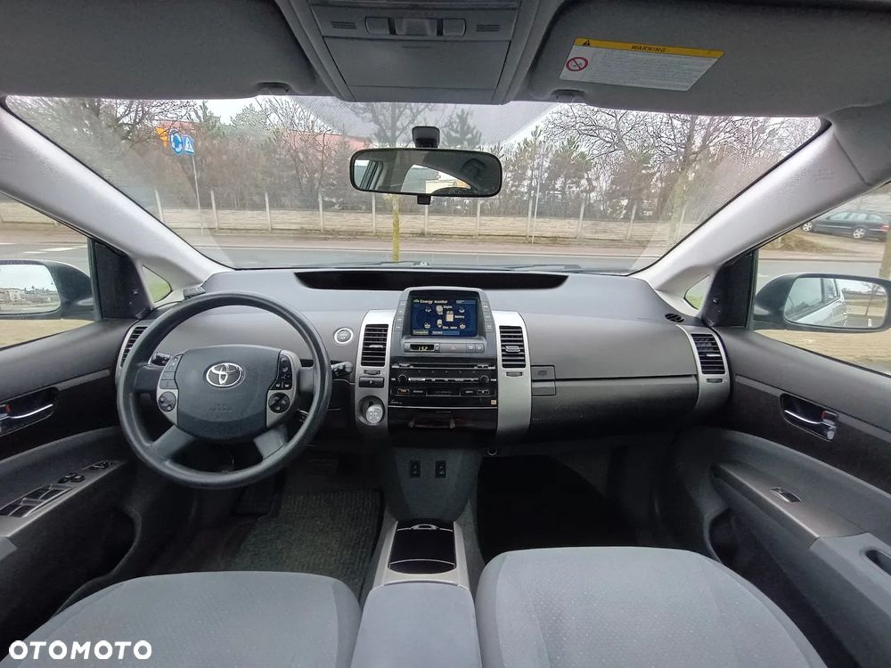 Toyota Prius 1.5 VVT-i Prestige - 12