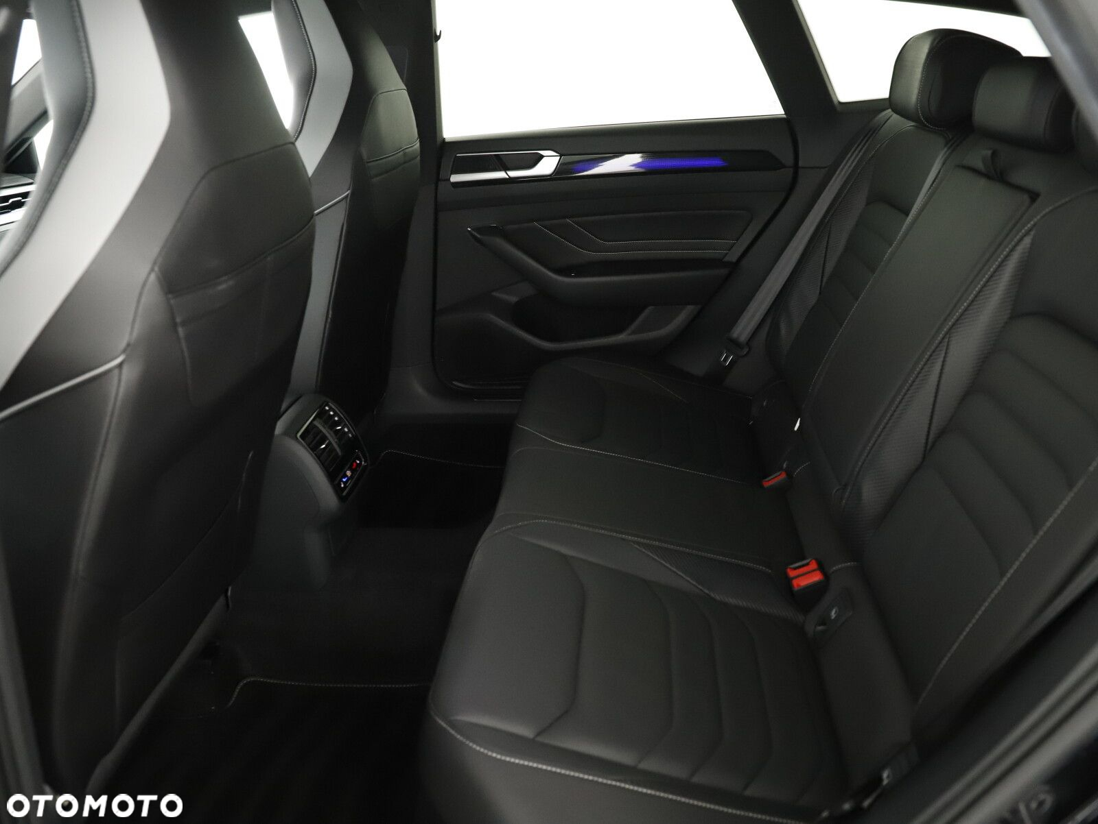 Volkswagen Arteon 2.0 TSI R-Line DSG - 10