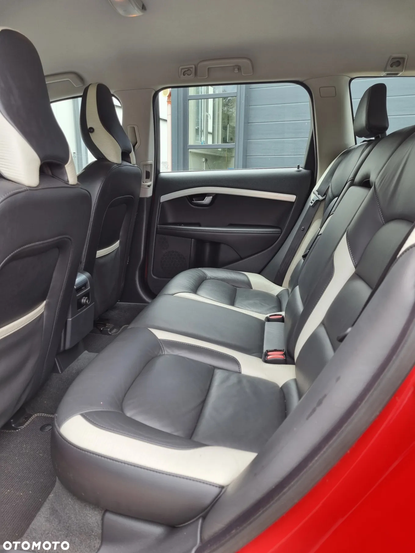 Volvo V70 D3 R-Design - 17