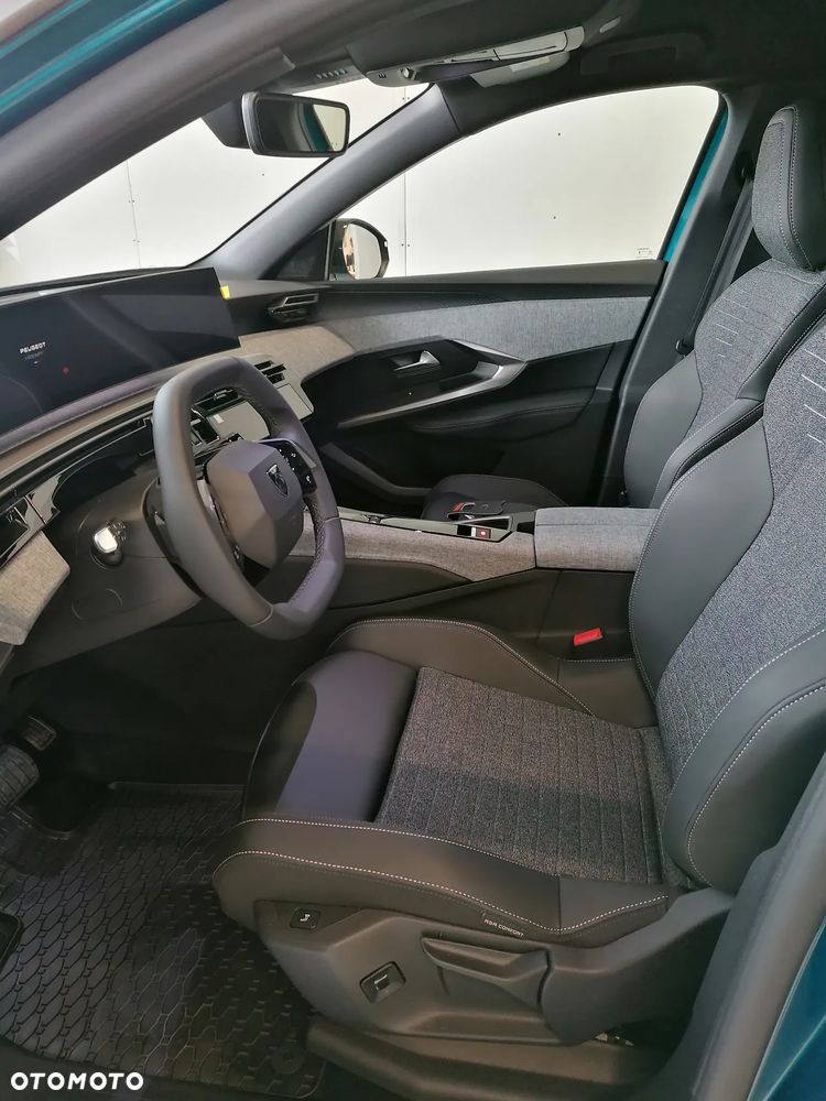 Peugeot 5008 1.2 PureTech mHEV Allure S&S e-DCS6 - 6