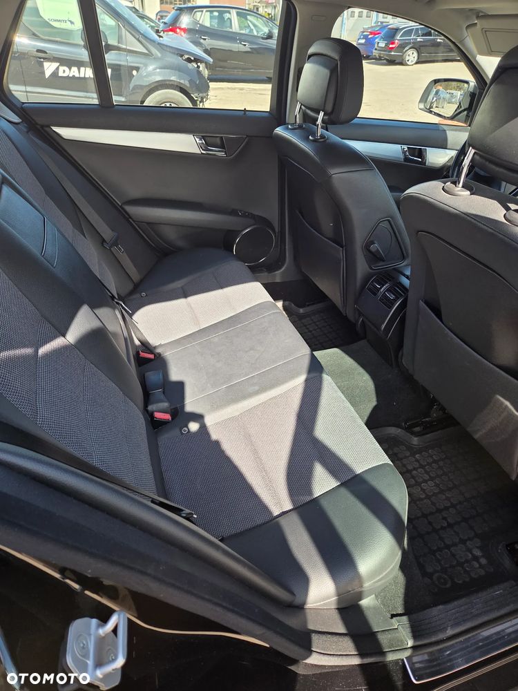 Mercedes-Benz Klasa C 220 CDI DPF Automatik Avantgarde - 10