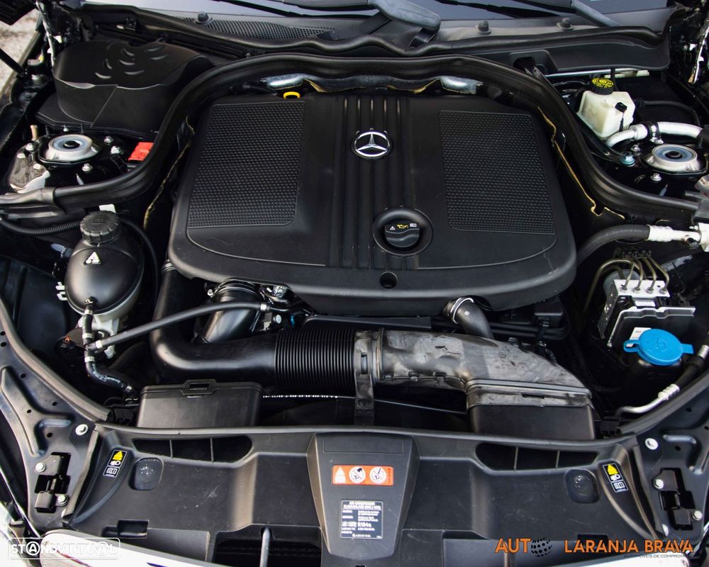 Mercedes-Benz E 250 CDi Avantgarde BlueEfficiency Auto. - 37