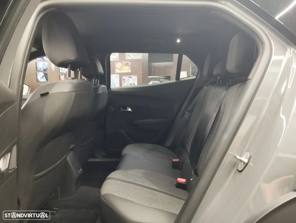 Peugeot 2008 1.2 Hybrid Allure e-DCS6 - 14