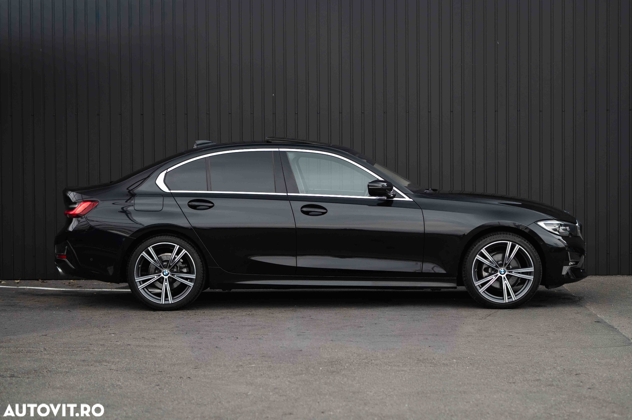 BMW Seria 3 320d xDrive Aut. Luxury Line - 4