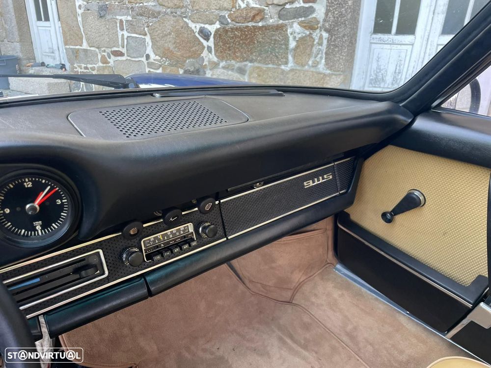 Porsche 911 Série F - 7