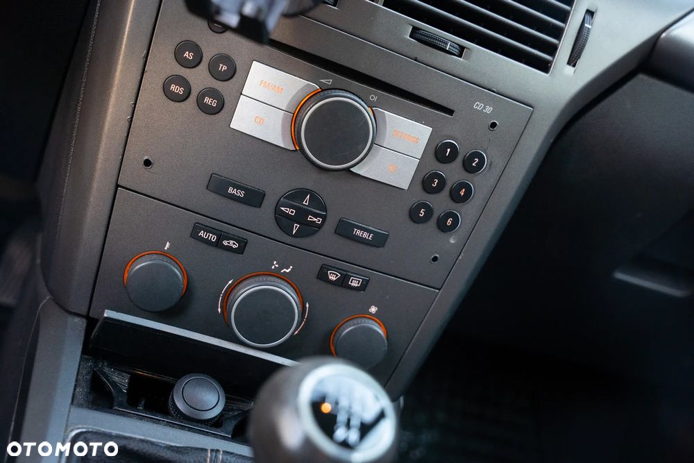 Opel Astra 1.6 Cosmo - 18