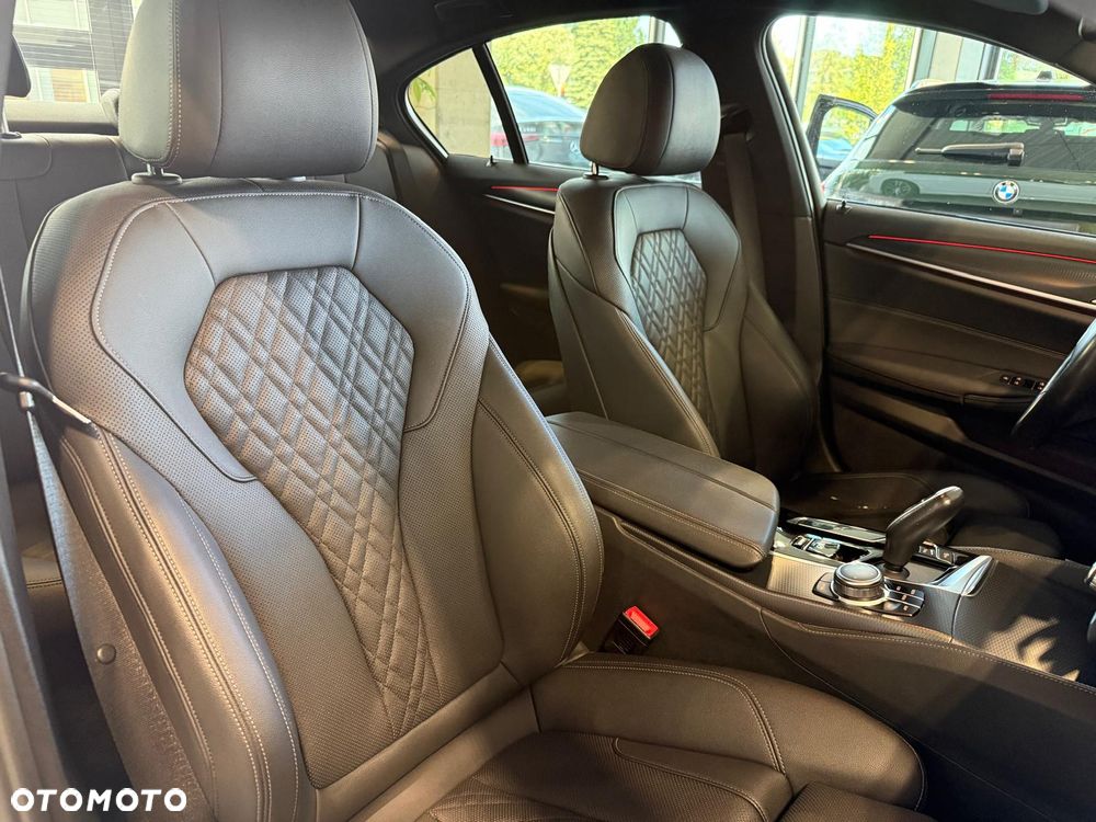 BMW Seria 5 520d MHEV M Sport sport - 11