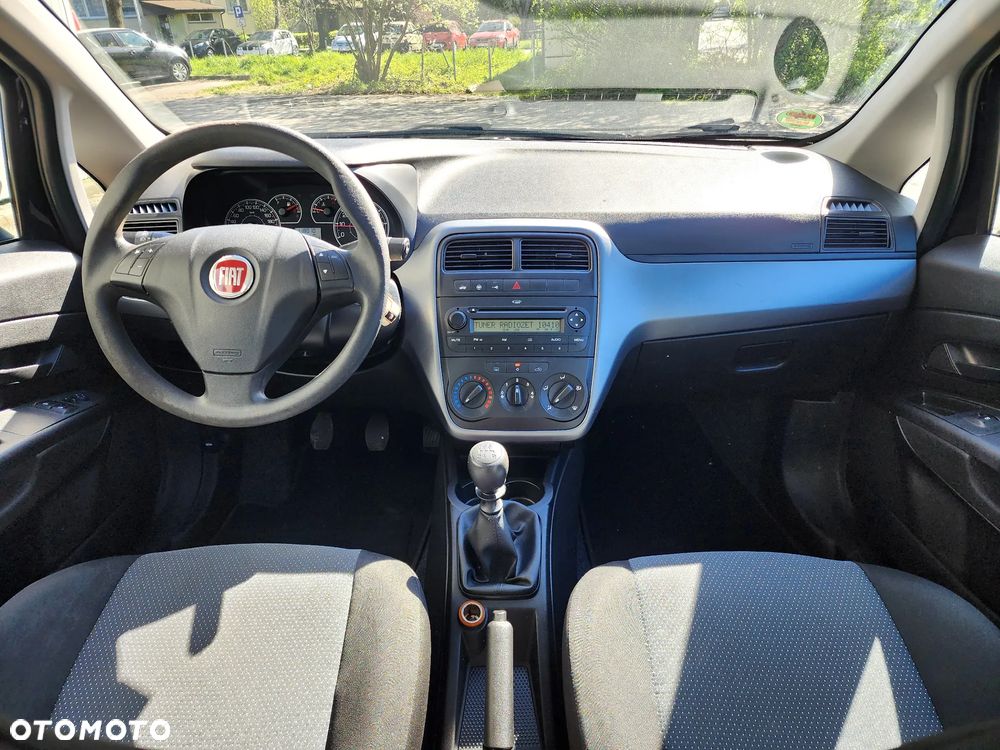 Fiat Punto 2012 - 17