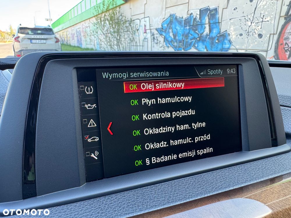 BMW Seria 3 330e iPerformance Luxury Line - 35
