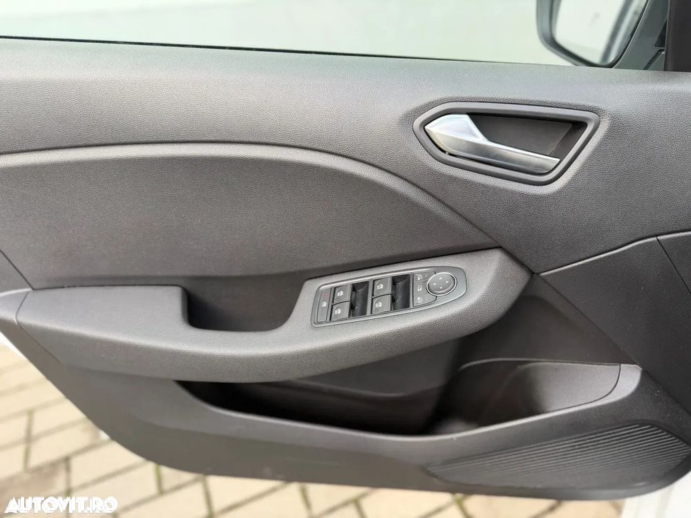 Renault Clio - 40