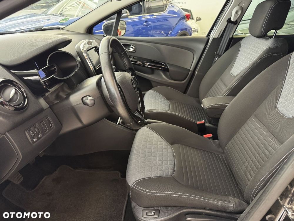 Renault Clio - 18