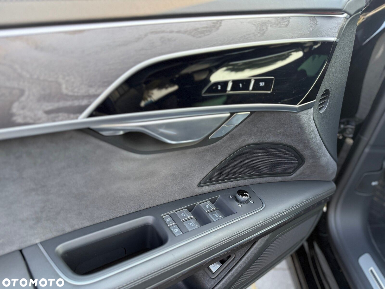 Audi A8 - 26