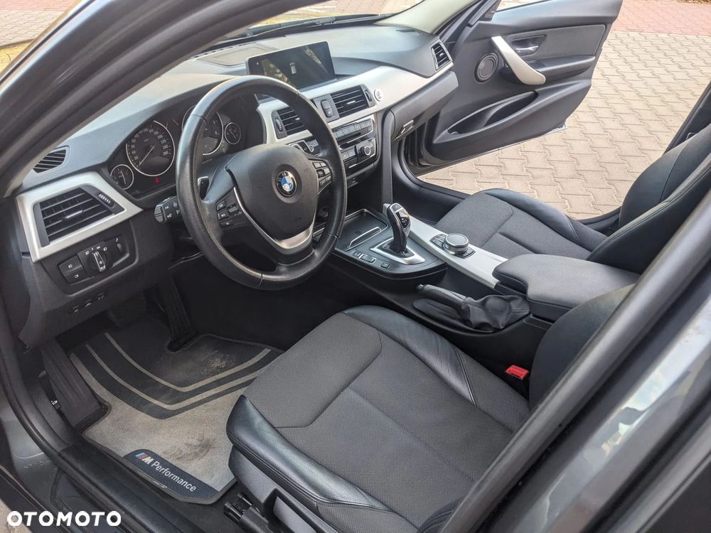 BMW Seria 3 320d xDrive Edition Luxury Line Purity - 16