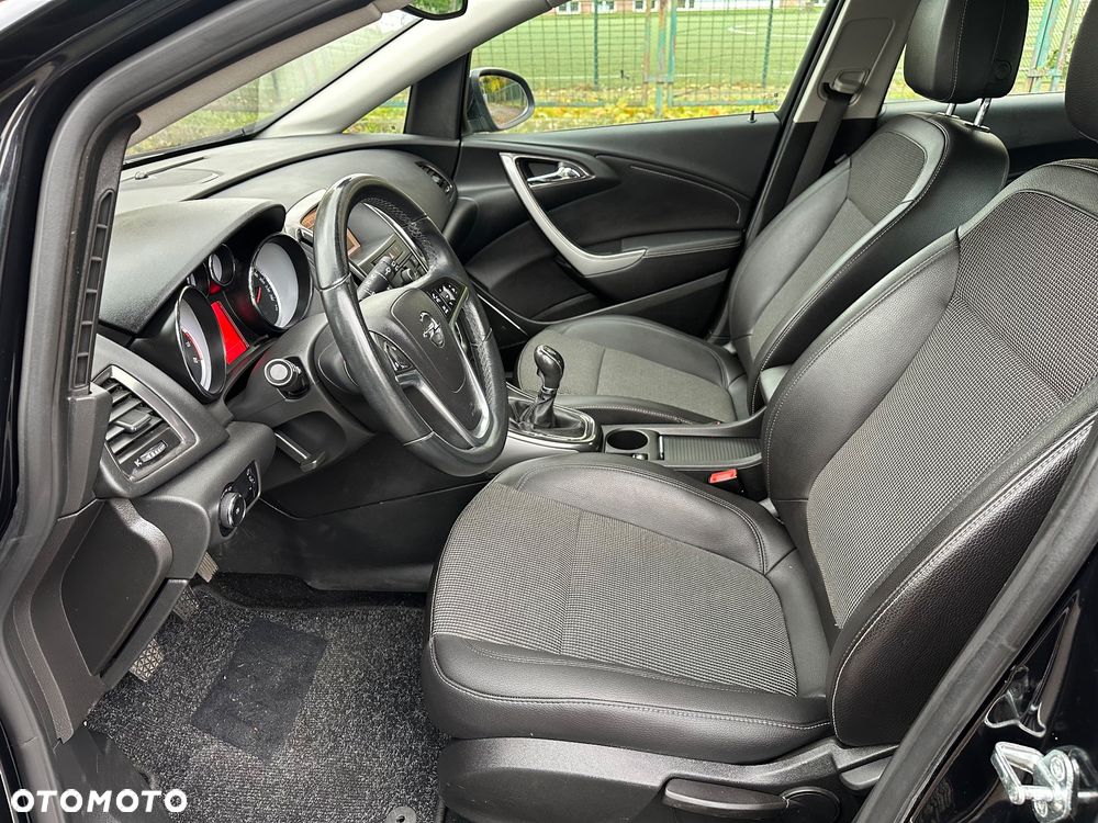 Opel Astra 1.4 Cosmo - 9