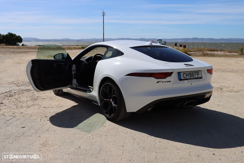 Jaguar F-Type 2.0 i4 R-Dynamic - 12