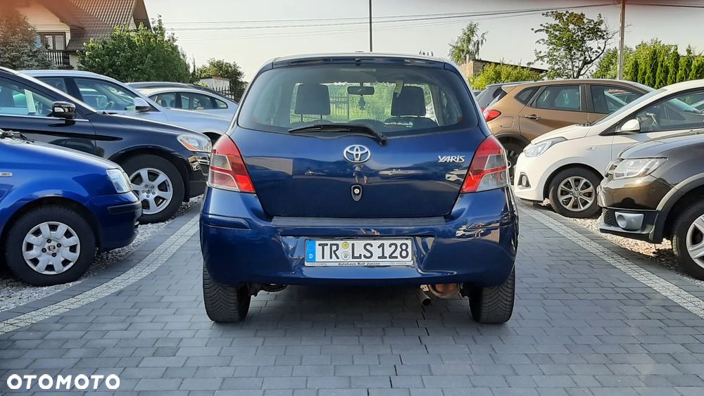 Toyota Yaris 1.33 VVT-i Cool - 4