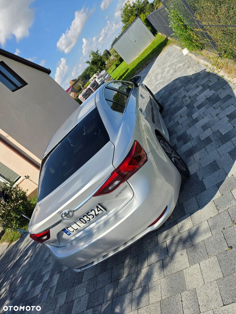 Toyota Avensis 2.0 D-4D Premium - 4