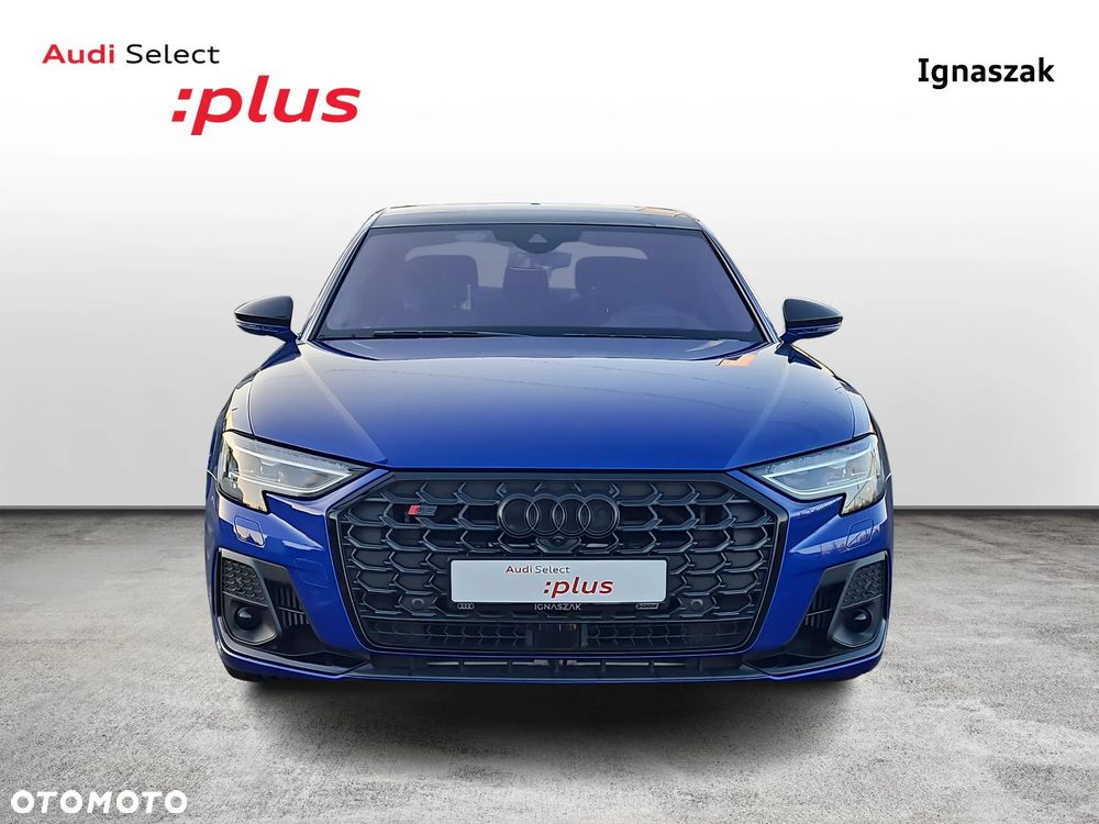 Audi S8 - 8