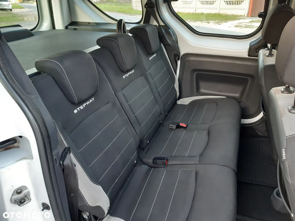 Dacia Dokker 1.6 SCe Stepway - 13