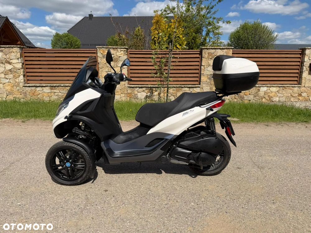 Piaggio MP-3 - 2