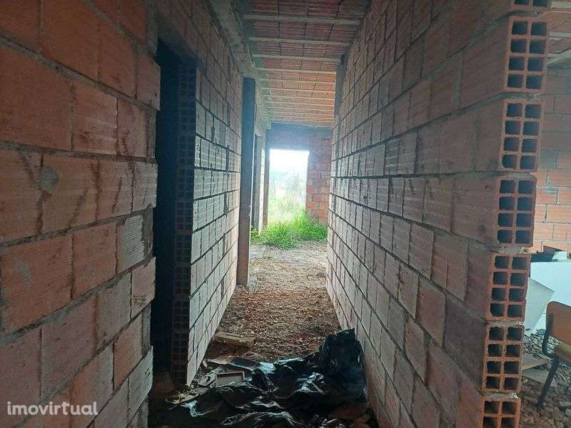 Terreno com inicio de construção no Gavião - Grande imagem: 5/12