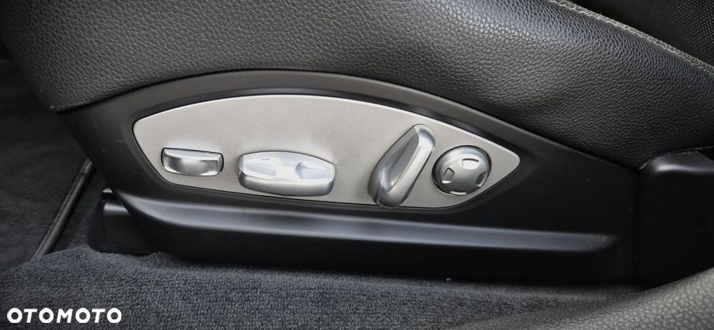 Porsche Panamera 4 - 28