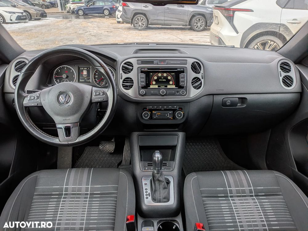 Volkswagen Tiguan 2.0 TDI DPF 4Motion BlueMotion Technology DSG Sport & Style - 17