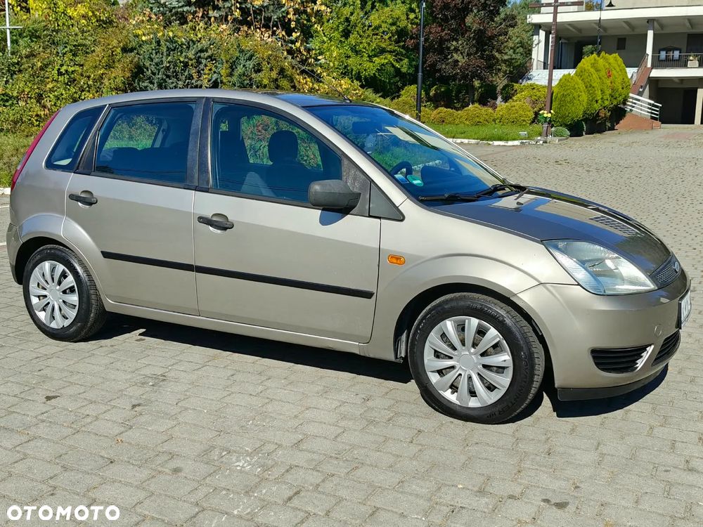 Ford Fiesta 1.3 - 23
