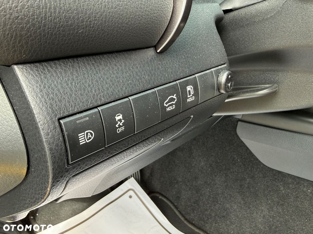 Toyota Camry 2.5 Hybrid Comfort CVT - 22