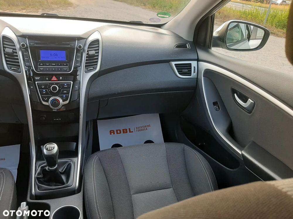 Hyundai i30 1.6 GDI Style - 19