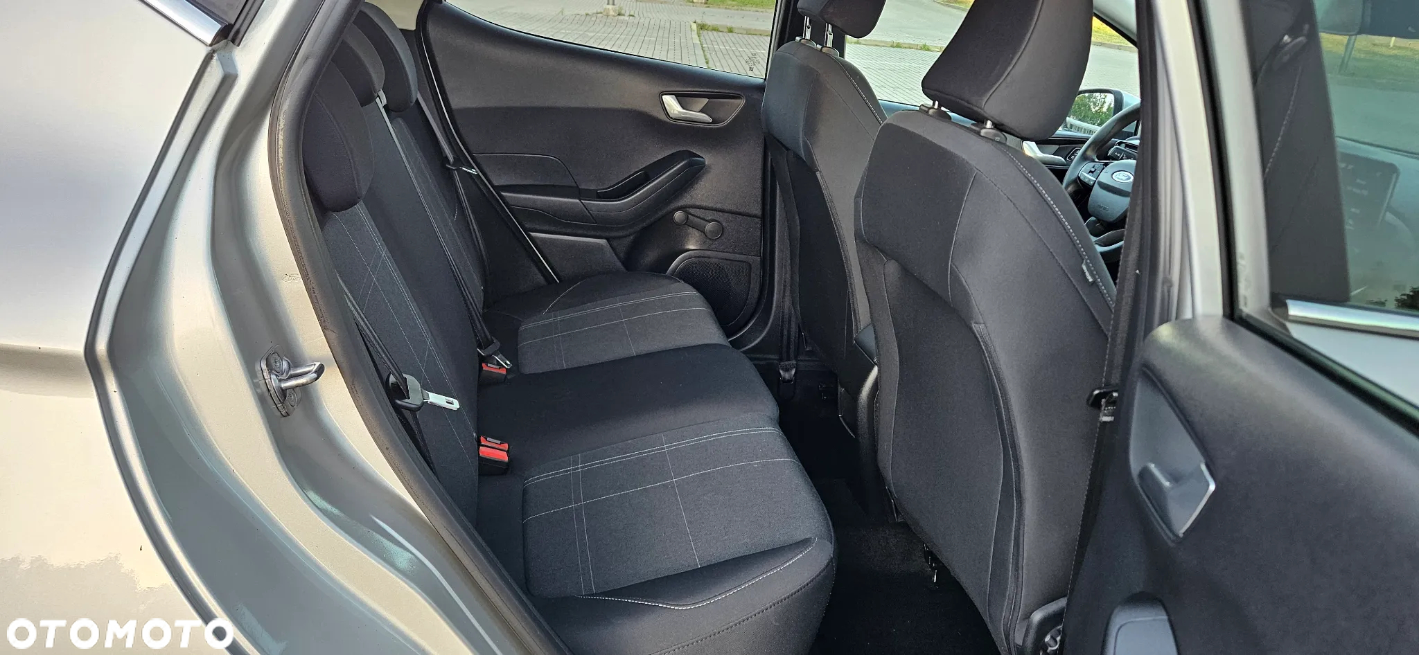 Ford Fiesta 1.0 EcoBoost S&S TITANIUM - 9