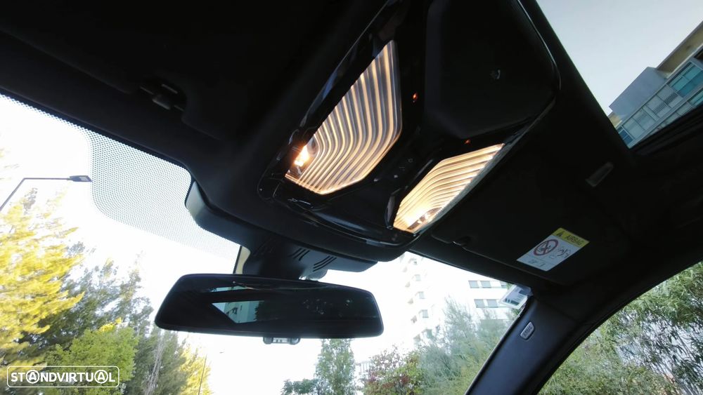 BMW 520 d Pack Desportivo M Auto - 29