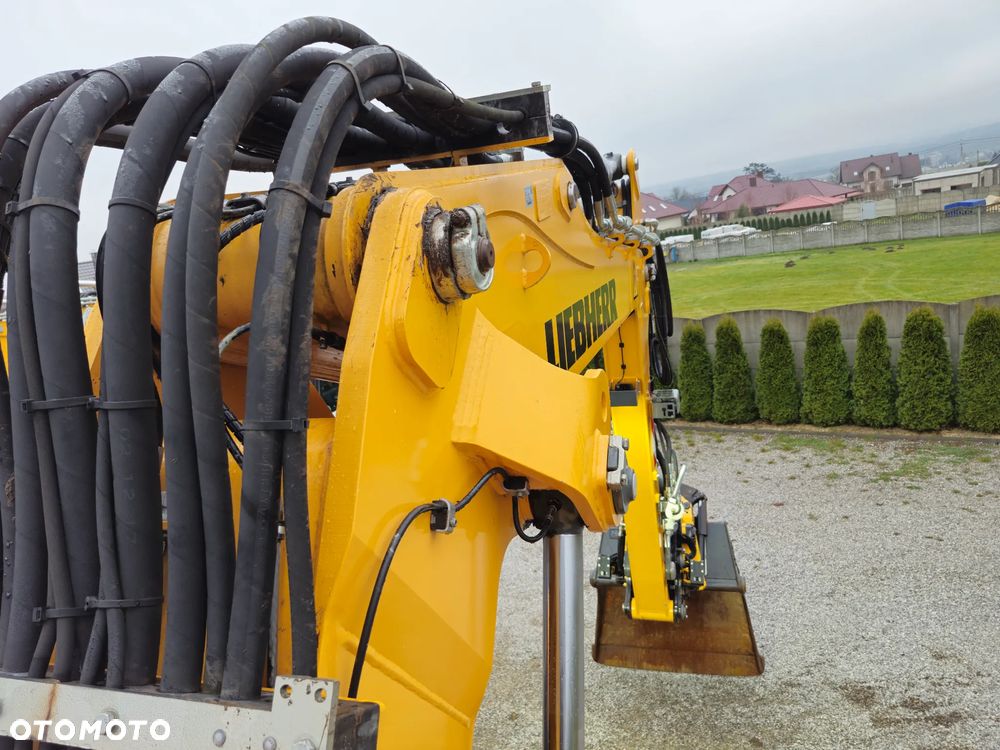 Liebherr A 914 Compact - 15