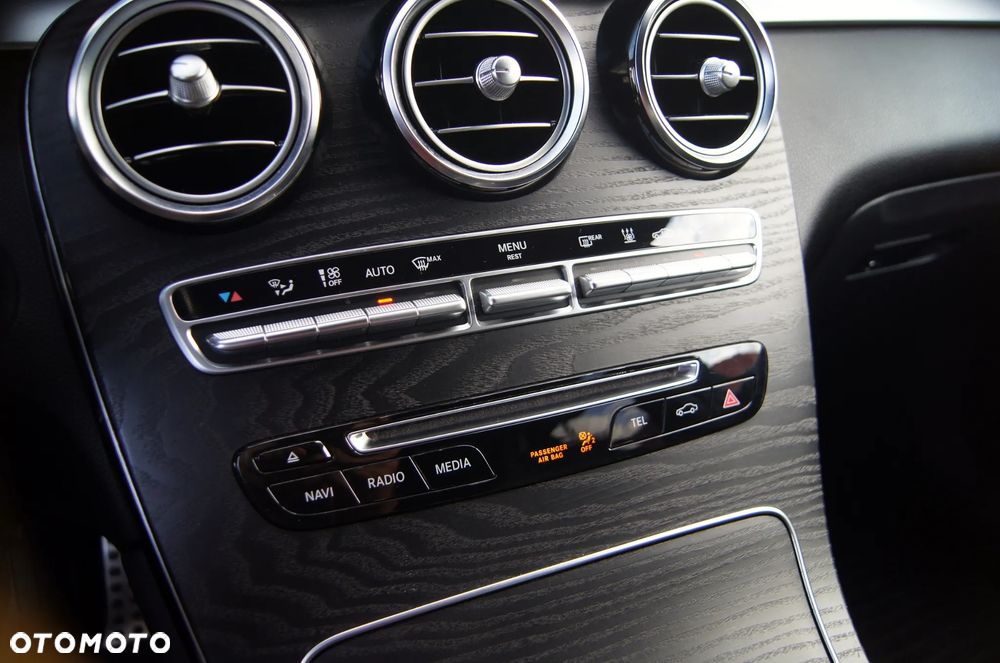 Mercedes-Benz GLC 350 e 4Matic 7G-TRONIC - 21