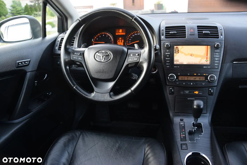 Toyota Avensis - 7