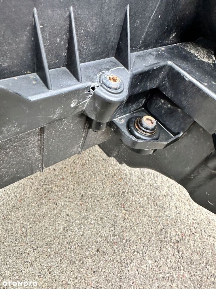 Obudowa Filtra Powietrza VW Golf VI 2.0 tdi 3C0129607BC - 4