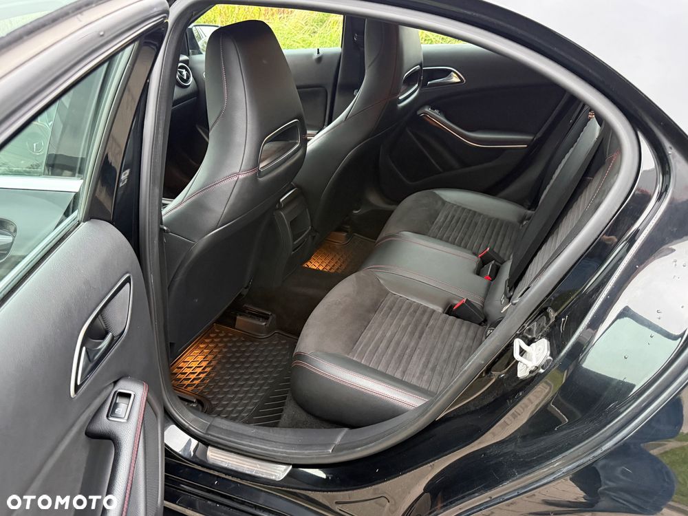 Mercedes-Benz Klasa A 180 CDI BlueEff Edition - 18