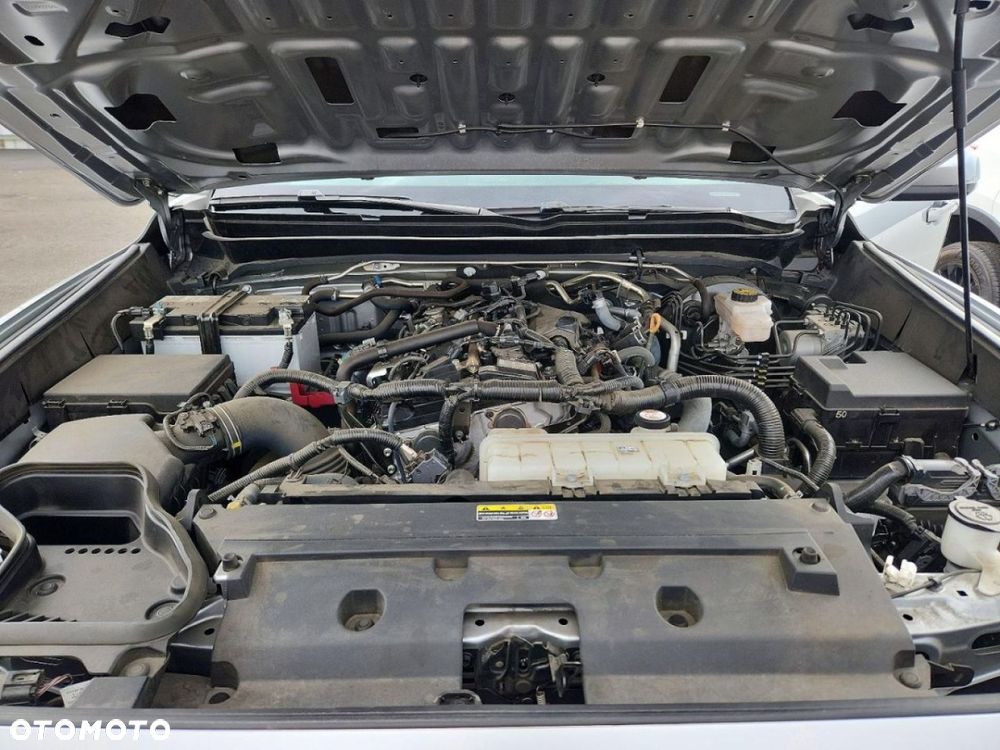 Toyota Tacoma - 11