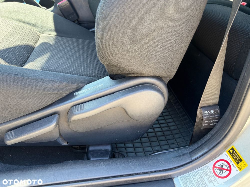 Toyota Corolla 1.4 VVT-i Luna - 25