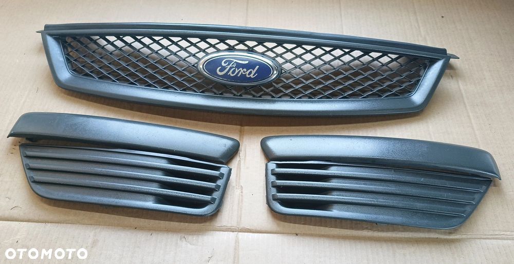 Focus MK2 grill atrapa kratka zderzaka zaślepka halogenu komplet Ford .. - 1